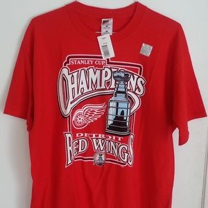Detroit Red Wings Men's Tee Shirt Size XL New NHL
